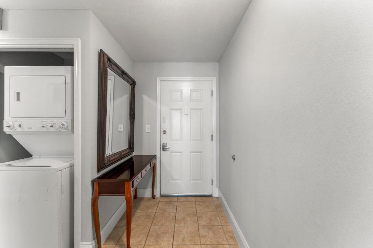 Laketown Wharf #311 By Nautical Holiday home *